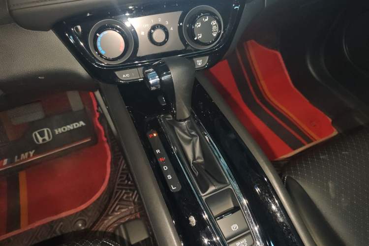 Used Honda Vezel 2020 1.5L CVT Elite Edition
