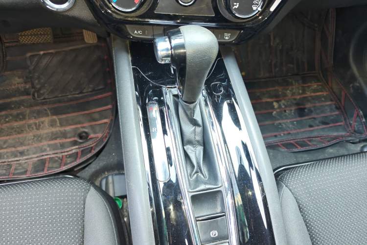 Used Honda Vezel 2020 1.5L CVT Elite Edition
