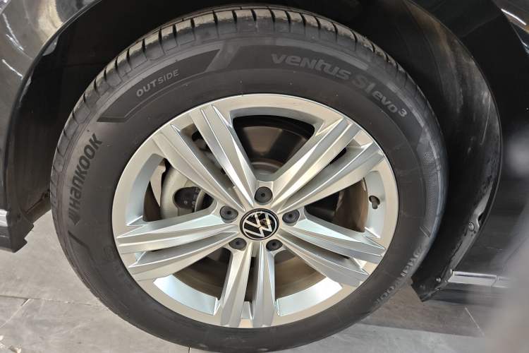 Used Volkswagen Magotan 2023 2 Million Units Limited-Edition 280TSI DSG Comfort Version