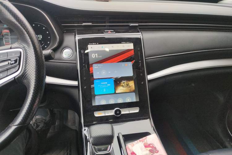 Used Roewe RX5 MAX 2019 300TGI Automatic Smart Cabin Luxury Edition
