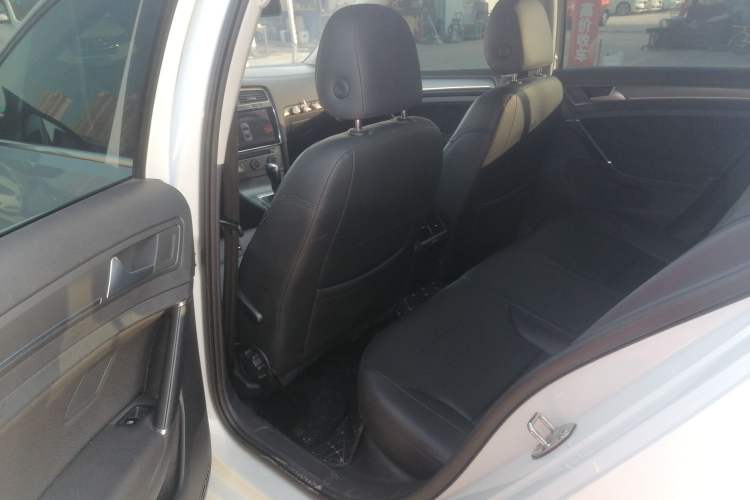 Used Volkswagen Golf 2016 1.6L Automatic Comfort Model
