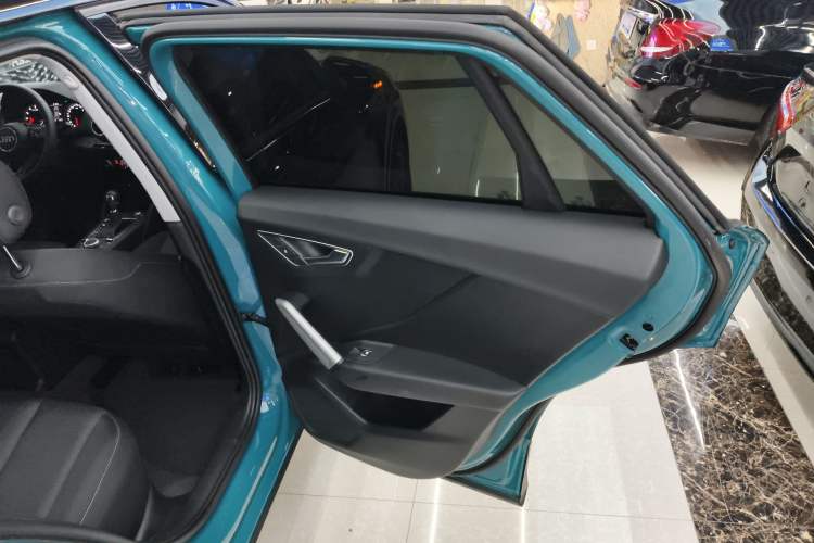 Used Audi Q2L 2021 35 TFSI Progressive Dynamic Edition
