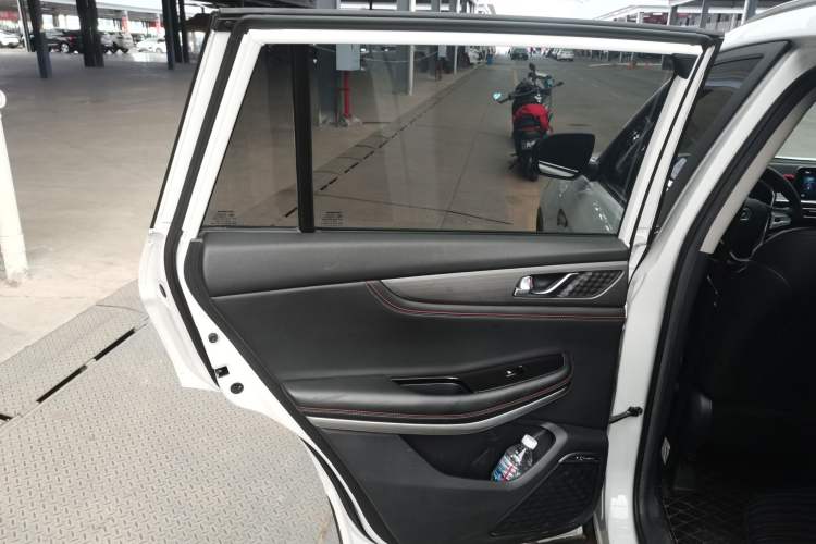 Used Changan CS75 2021 Honor Million Edition 280T DCT Prestige Model
