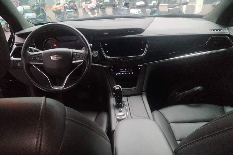 Used Cadillac XT6 2022 2.0T 7-Seater Two-Wheel Drive Luxury Version