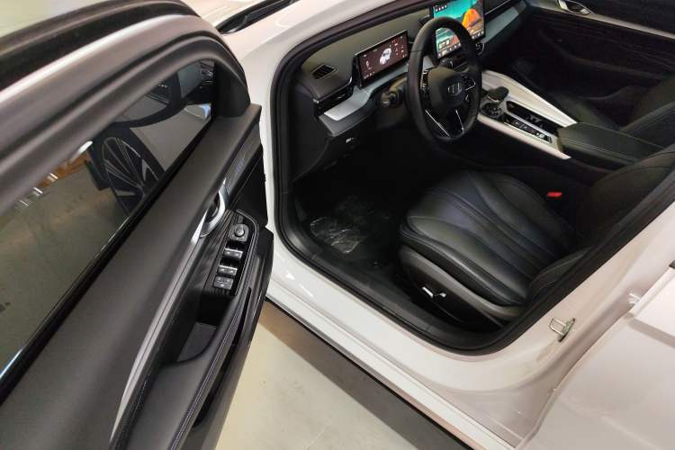 Used Geely Auto Preface 2025 Dongfang Yao 1.5TD Kunlun Edition