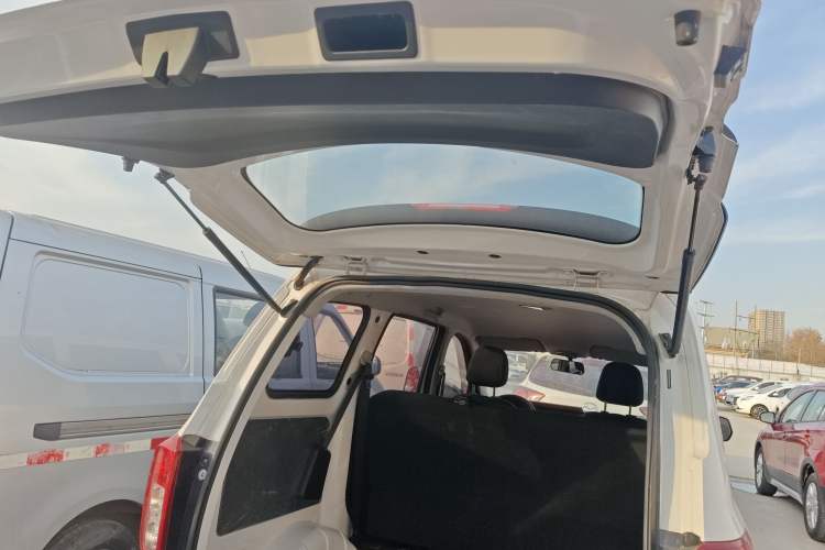 Used Wuling Hongguang 2021 1.5L S Base Version LAR
