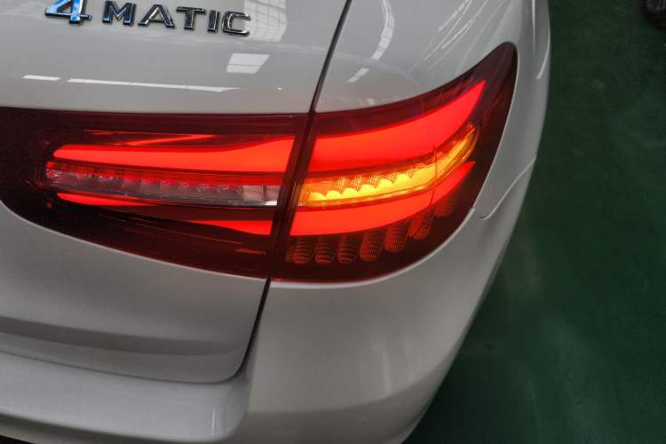 Used Mercedes-Benz GLC 2016 GLC 260 4MATIC Dynamic Edition
