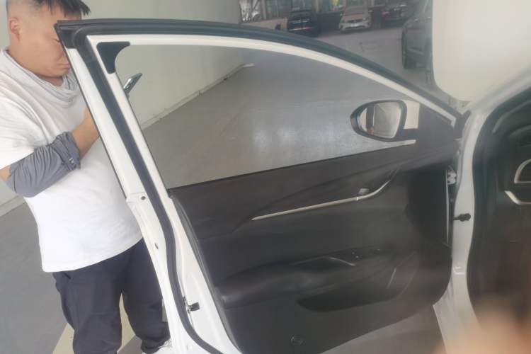 TDK.VehicleDetails.img