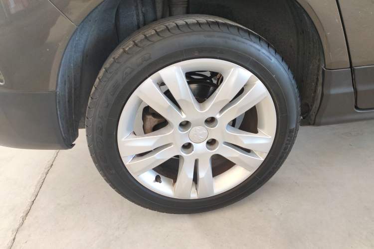 Used Peugeot 3008 2015 1.6THP Automatic Trend Edition
