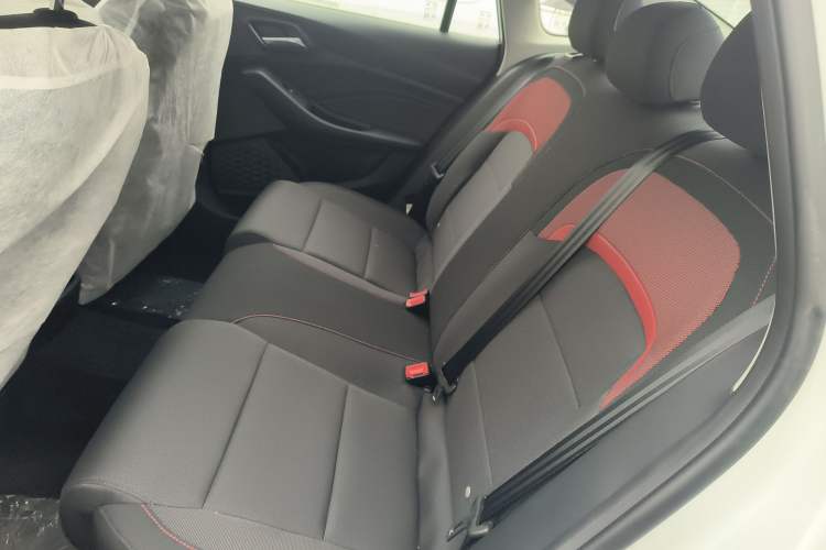 Used MG 5 2023 180 DVVT Manual Fashion Edition
