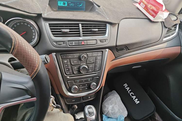 Used Buick Encore 2015 1.4T Automatic Two-Wheel Drive Urban Elite Version