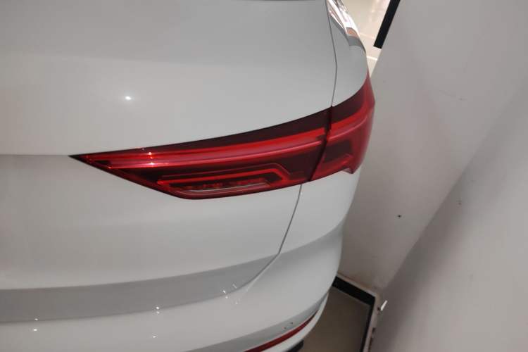 Used Audi Q3 2024 35 TFSI Fashion Dynamic Edition
