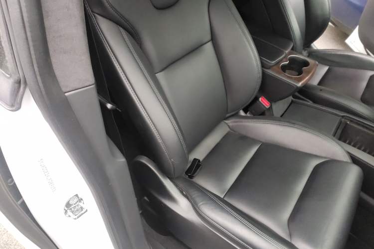 Used Tesla Model X 2019 Long-Range Version
