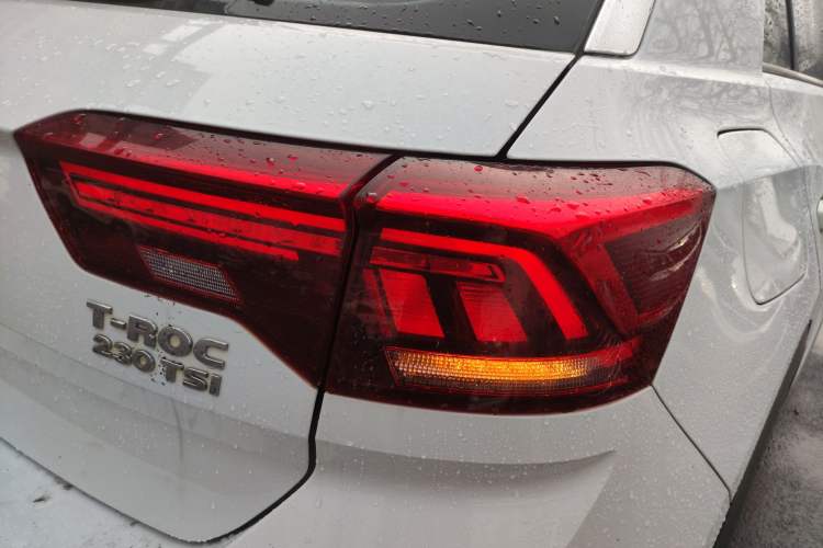 Used Volkswagen T-ROC 2019 230TSI DSG Two-Wheel-Drive Advanced Version China VI Standard