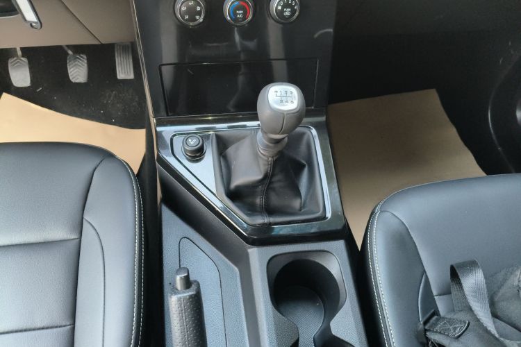 Used Wuling Hongguang PLUS 2020 1.5L Manual Comfort 7-Seater