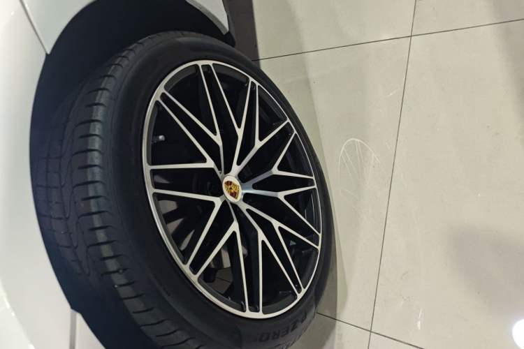 Used Porsche Macan 2024 Macan 2.0T