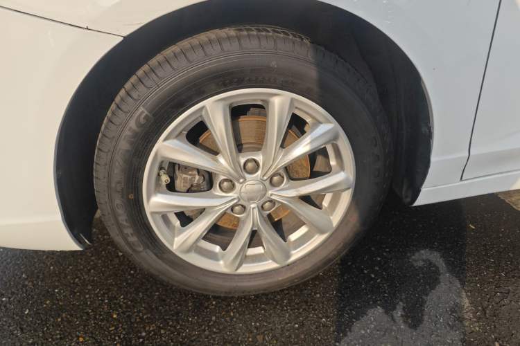 Used Roewe i5 2020 1.5L Manual 4G Connect Luxury Edition
