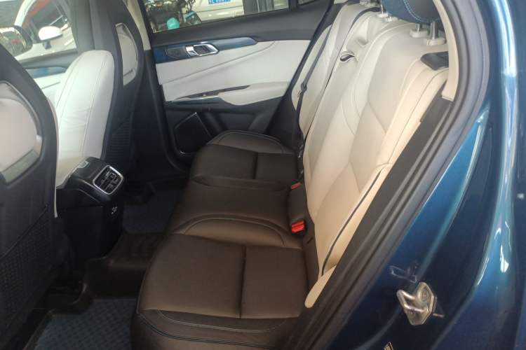 Used Lynk & Co 01 2017 2.0T Two-Wheel Drive Zhaopu Version
