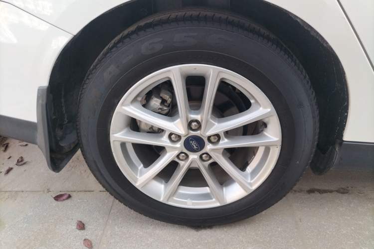 Used Ford Focus 2015 Sedan 1.6L Automatic Trend Model
