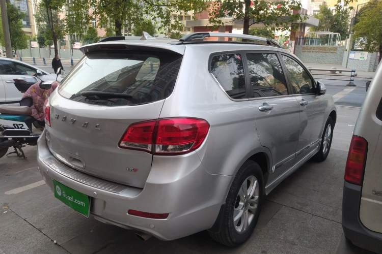 Used Haval H6 2015 Upgraded Model 1.5T Manual Two-Wheel Drive Elite Version