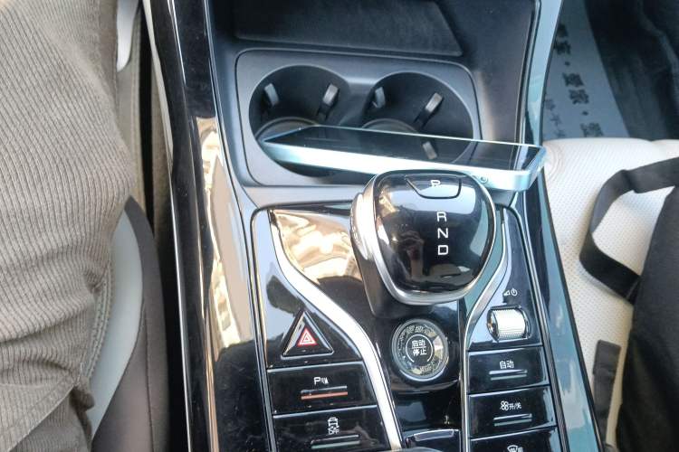 Used BYD Qin PLUS 2024 HONOR Edition DM-i 55KM Leading Model
