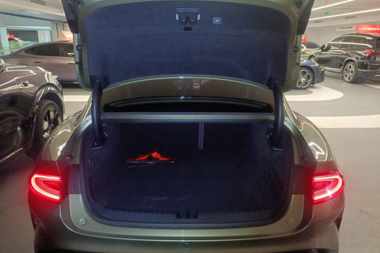 Used  SU7 2024 Four-Wheel Drive Ultra-Long Range Advanced Intelligent Driving Max Edition
