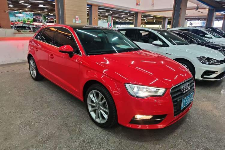 Used Audi A3 2015 Sportback 35 TFSI Millionth Anniversary Comfort Model
