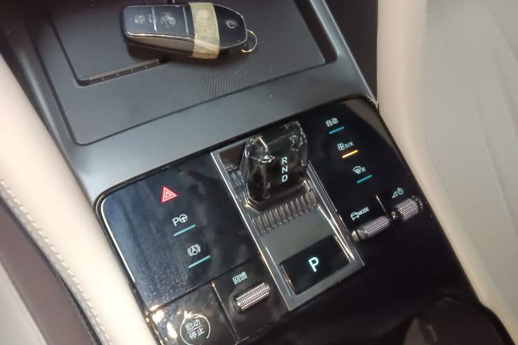 Used BYD Song PLUS New Energy 2025 EV Intelligent Driving Version 520km Premium Model
