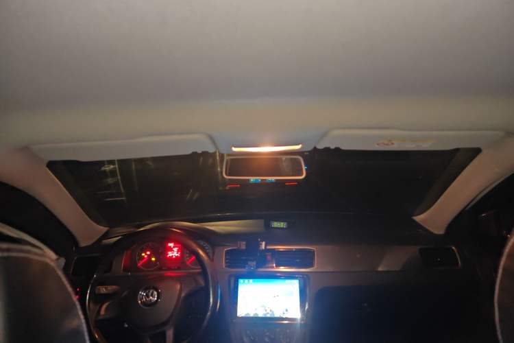 Used Volkswagen Santana 2016 1.4L Manual Fashion Edition
