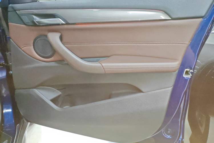 Used BMW X1 2019 xDrive20Li Luxury Model
