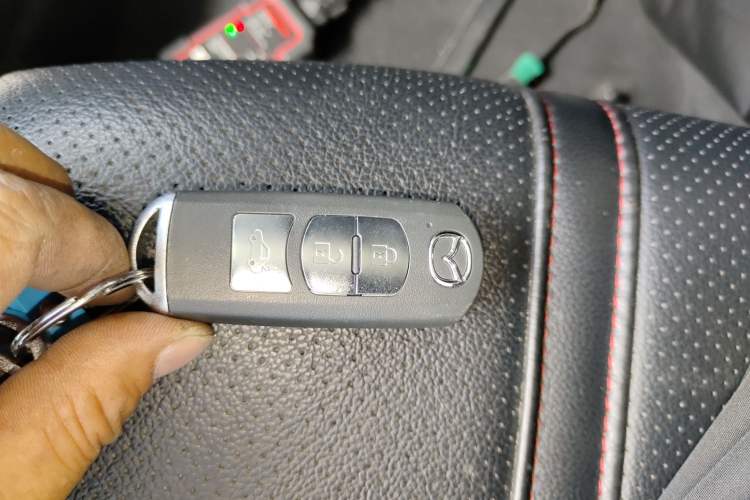 Used Mazda Mazda 3 Axela 2017 Sedan 1.5L Automatic Comfort Model Emission Standard China V
