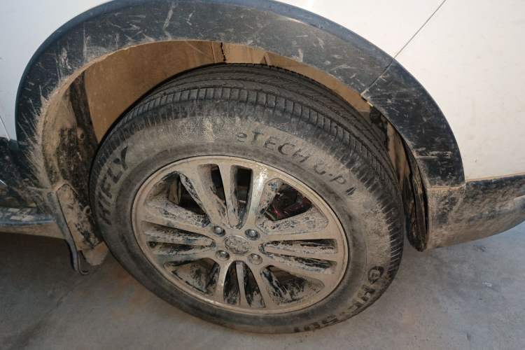 Used Haval H1 2016 Blue Label 1.5L AMT Luxury Model
