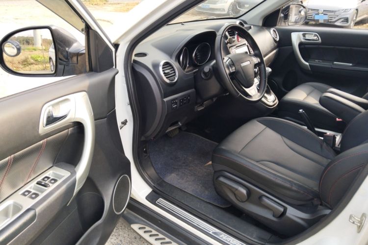 Used Haval H6 2016 Upgraded Model 1.5T Automatic Two-Wheel Drive Elite Version
