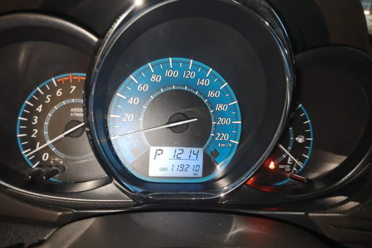 Used Toyota YARiS L 2015 1.5E Automatic Charm Edition
