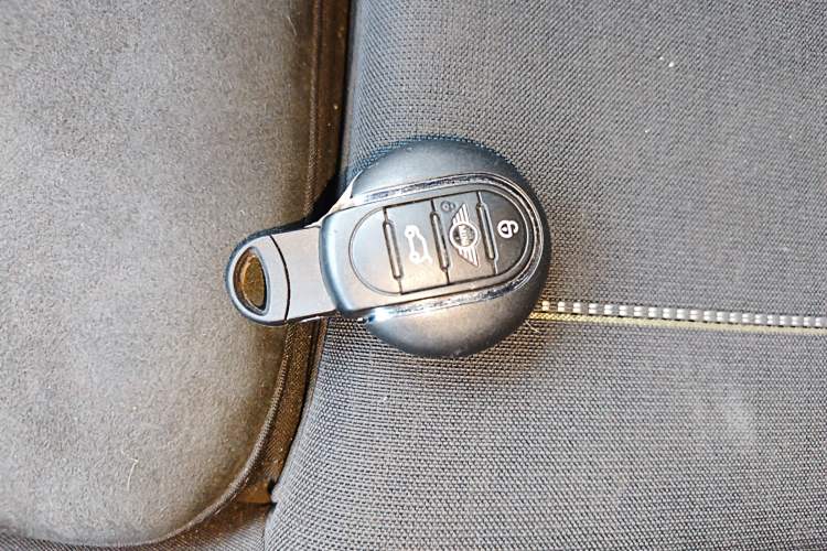 Used  MINI 2019 1.5T COOPER Racing Edition Five-Door Model
