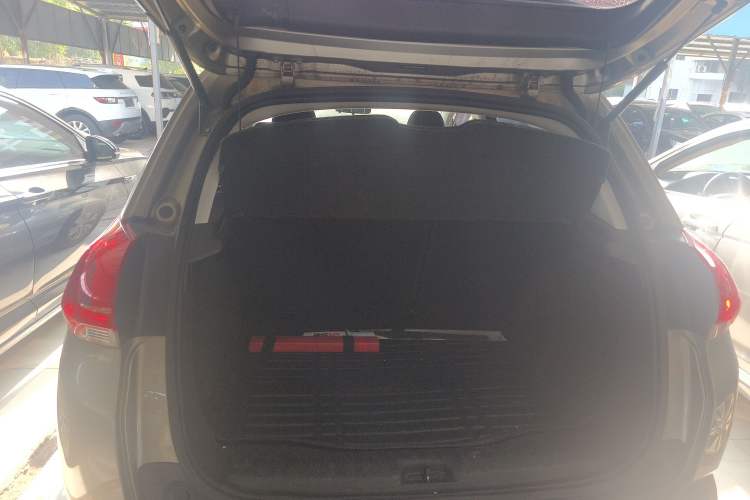 Used Peugeot 2008 2016 230THP Automatic Fashion Edition
