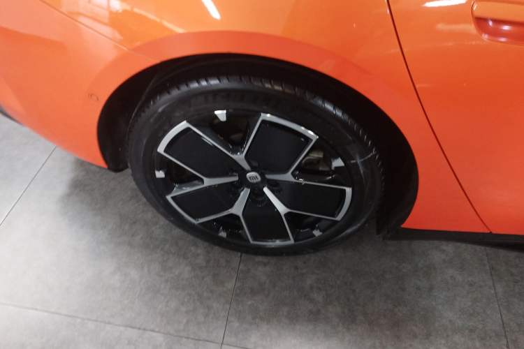 Used  SU7 2024 Rear-Drive Long-Range Intelligent Driving Version
