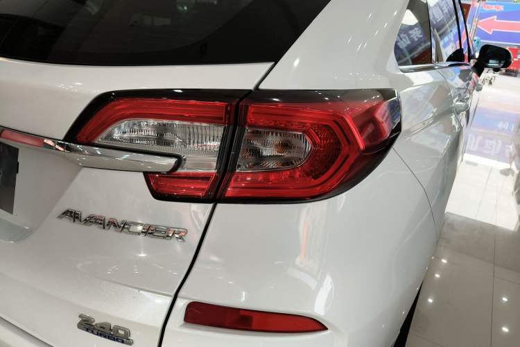 Used Honda Avancier 2017 240TURBO Two-Wheel Drive Luxury Edition
