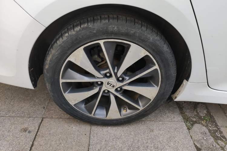 Used Kia K5 2016 2.0L Automatic LUX