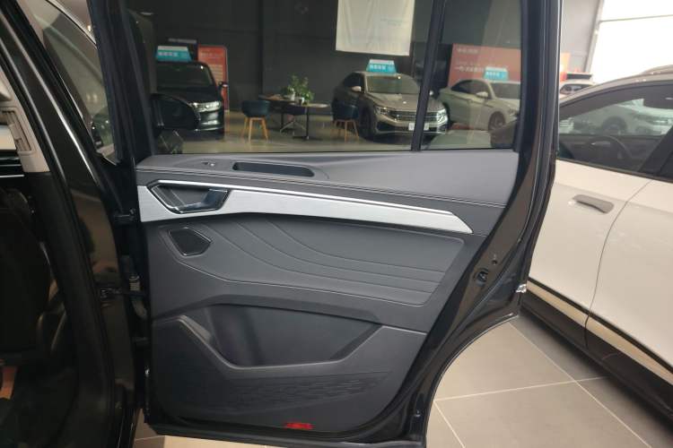 Used Volkswagen Talagon 2023 Facelift 380TSI All-Wheel-Drive Luxury Jiajing Pro 6-Seater
