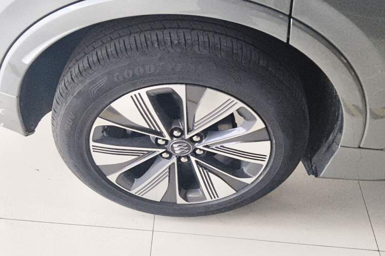 Used Buick E5 2025 Model 620KM Prestige Edition
