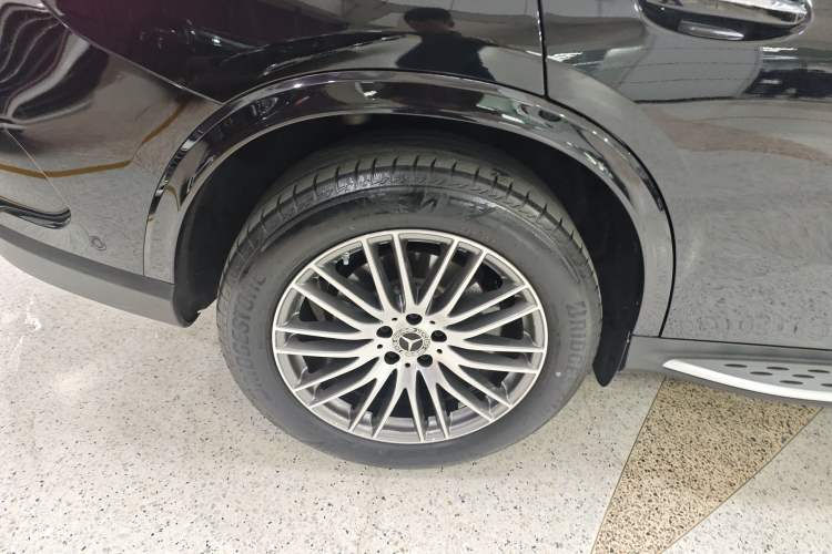 Used Mercedes-Benz GLC 2024 Refreshed GLC 300 L 4MATIC Dynamic Version 5 Seats