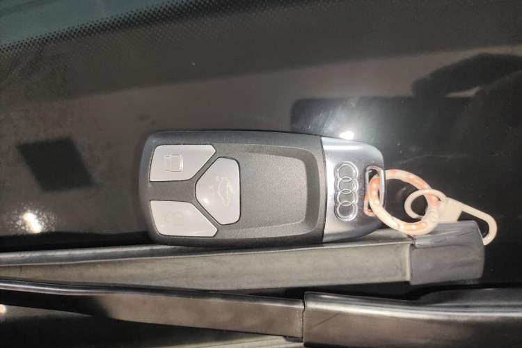 Used Audi Q5L 2023 40T Luxury Elegant Model
