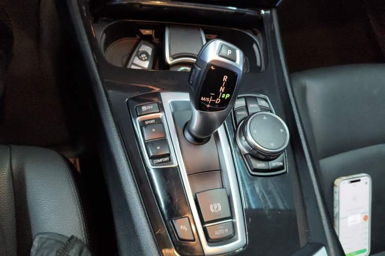 Used BMW 5 Series GT 2015 535i Leading Model