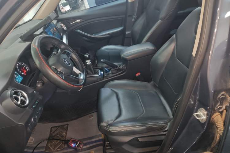 Used BYD Song 2021 Classic Edition 1.5T Manual Luxury Model
