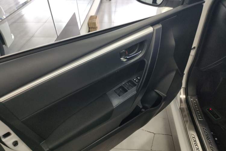 Used Toyota Corolla 2017 Revised Version 1.2T S-CVT GL
