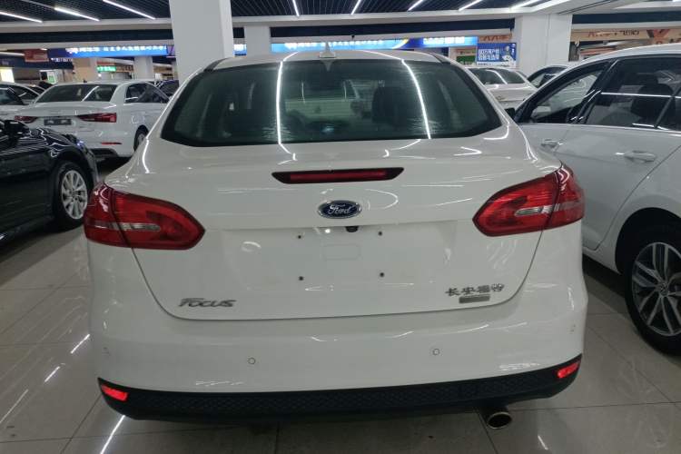 Used Ford Focus 2018 Sedan Classic EcoBoost 180 Automatic Elite Model