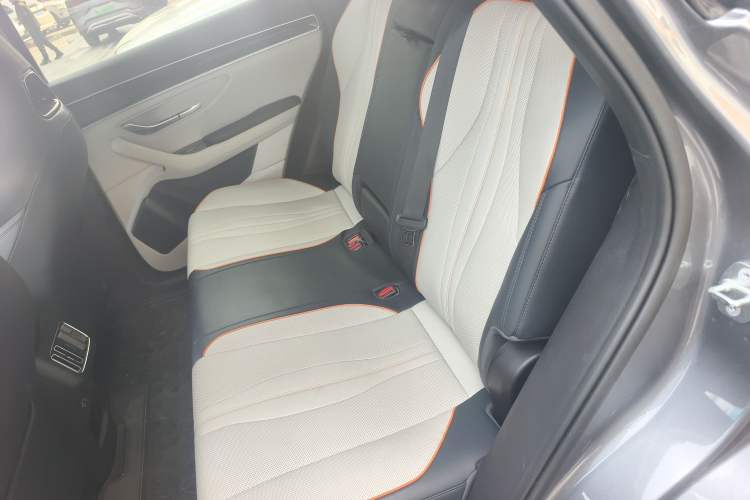 Used BYD Song PLUS New Energy 2023 Champion Edition DM-i 110KM Flagship PLUS
