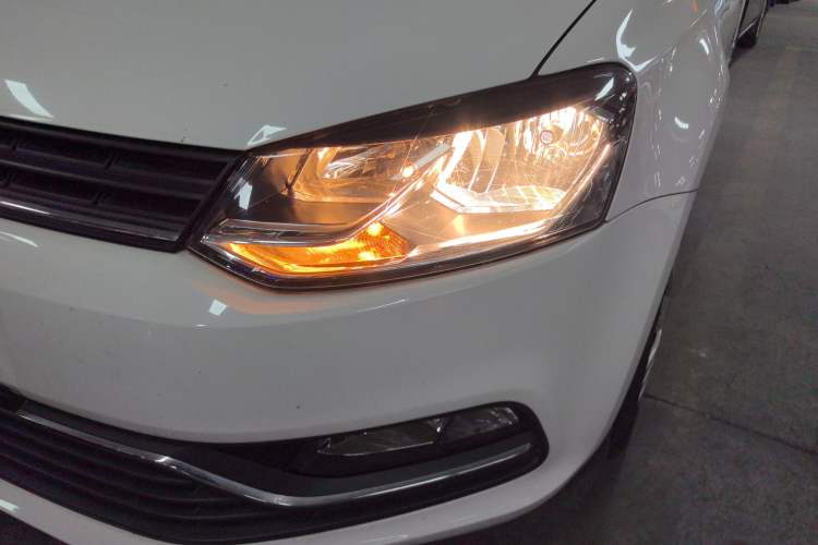 Used Volkswagen Polo 2018 1.5L Automatic Enjoyment Model
