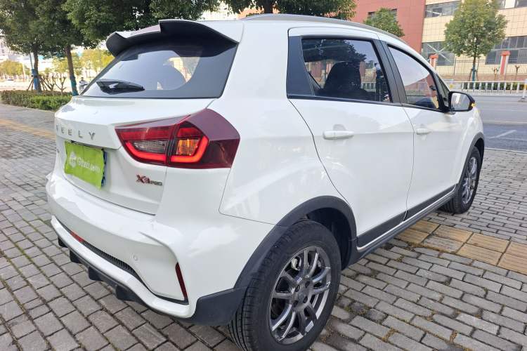 Used Geely Auto Vision X3 2021 PRO 1.5L CVT Deluxe Model
